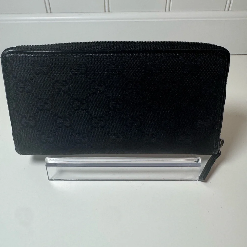 Gucci Women’s Black GG Monogram Canvas Long Zip Wallet